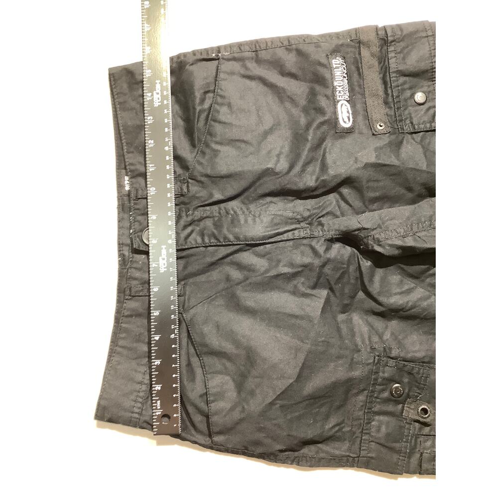 Ecko Unltd Black Cargo Shorts Men’s Size 29 – Streetwear, Utility, Raw Cut - Picture 3 of 8